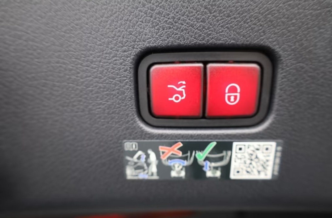 Mercedes-Benz CLE 200 AMG - foto 23