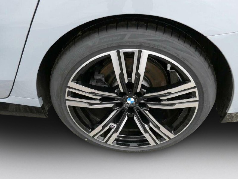 BMW Seria 7 740d xDrive M-Sport - foto 8