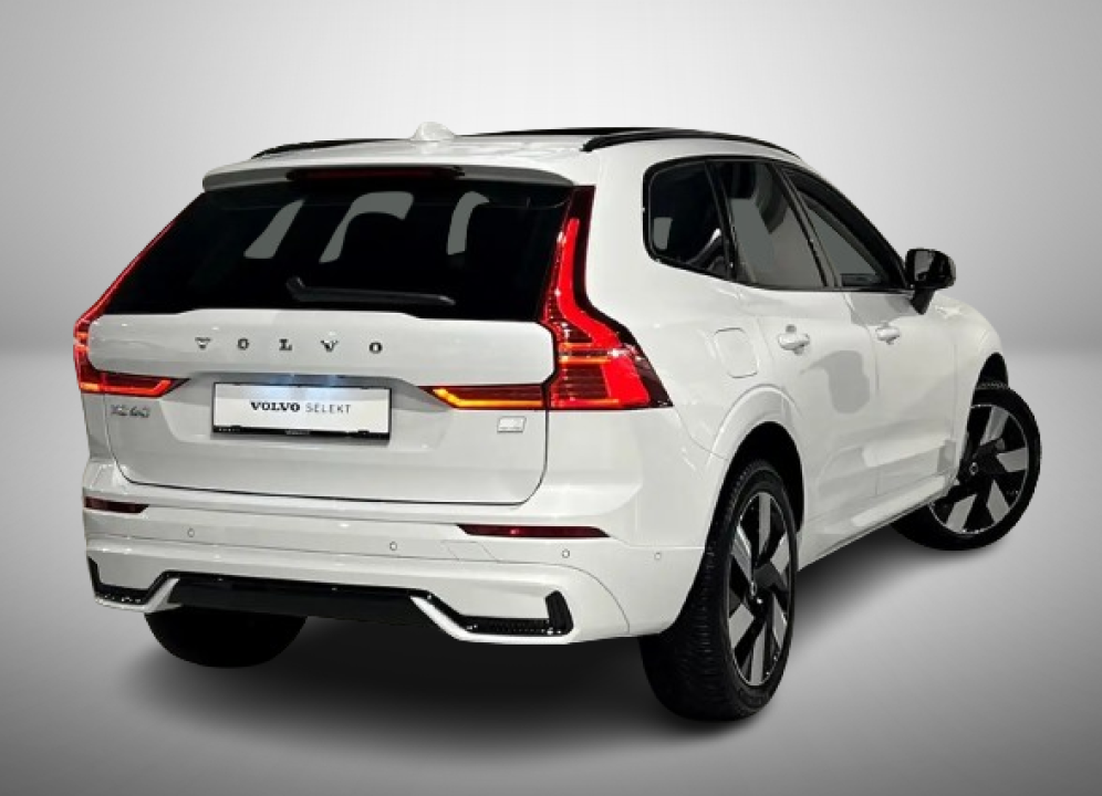 Volvo XC 60 T6 AWD Recharge Ultimate Dark (2)