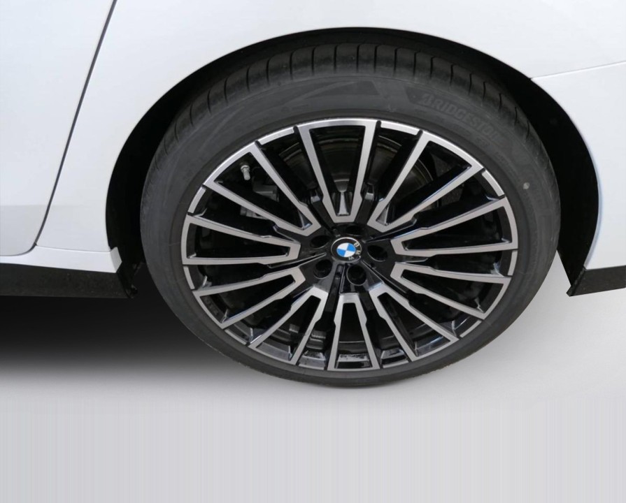 BMW Seria 7 740d xDrive M-Sport - foto 10