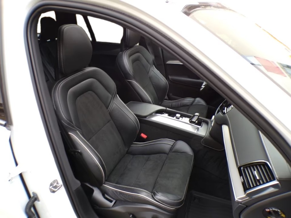 Volvo XC 90 R Design - foto 10