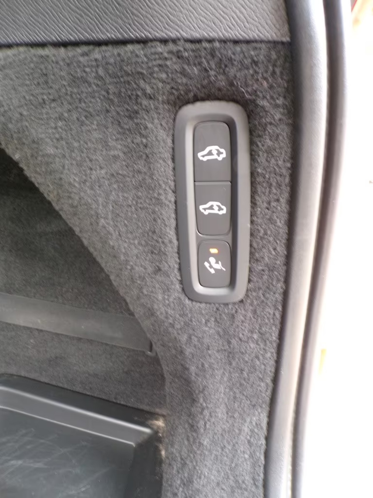 Volvo XC 90 R Design - foto 14