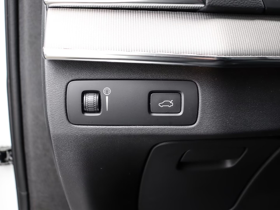 Volvo XC 90 R Design B5 - foto 10