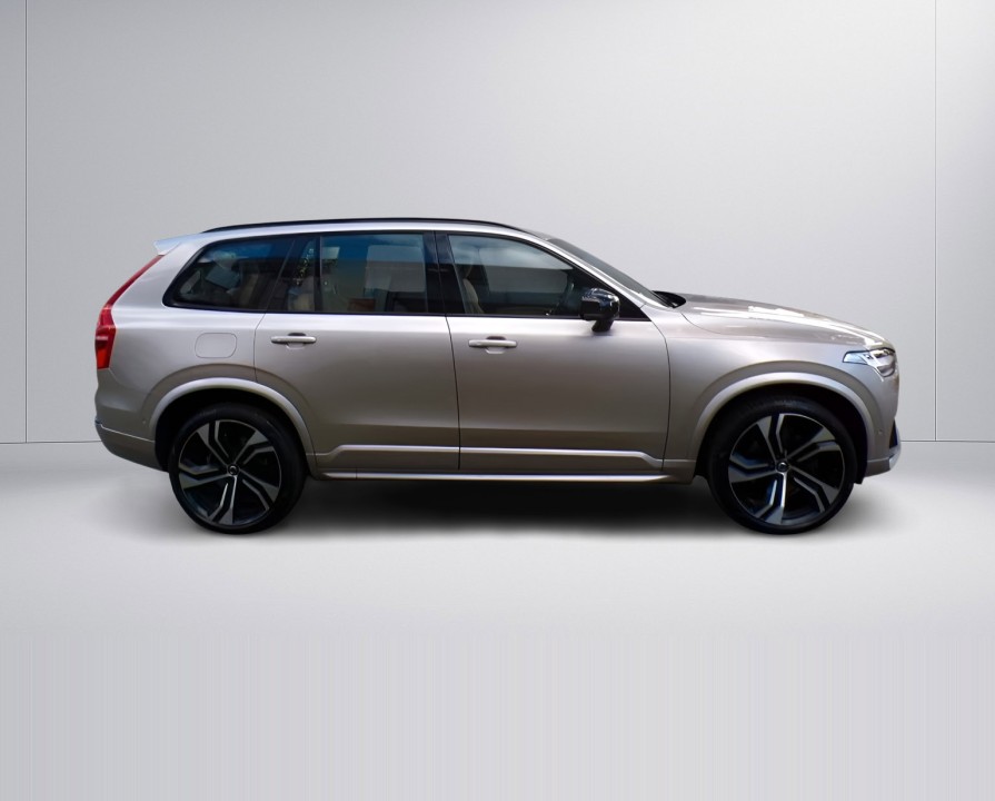 Volvo XC 90 B5 R Design (2)