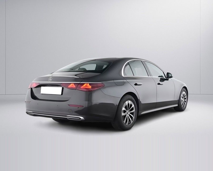 Mercedes-Benz E 200 (2)