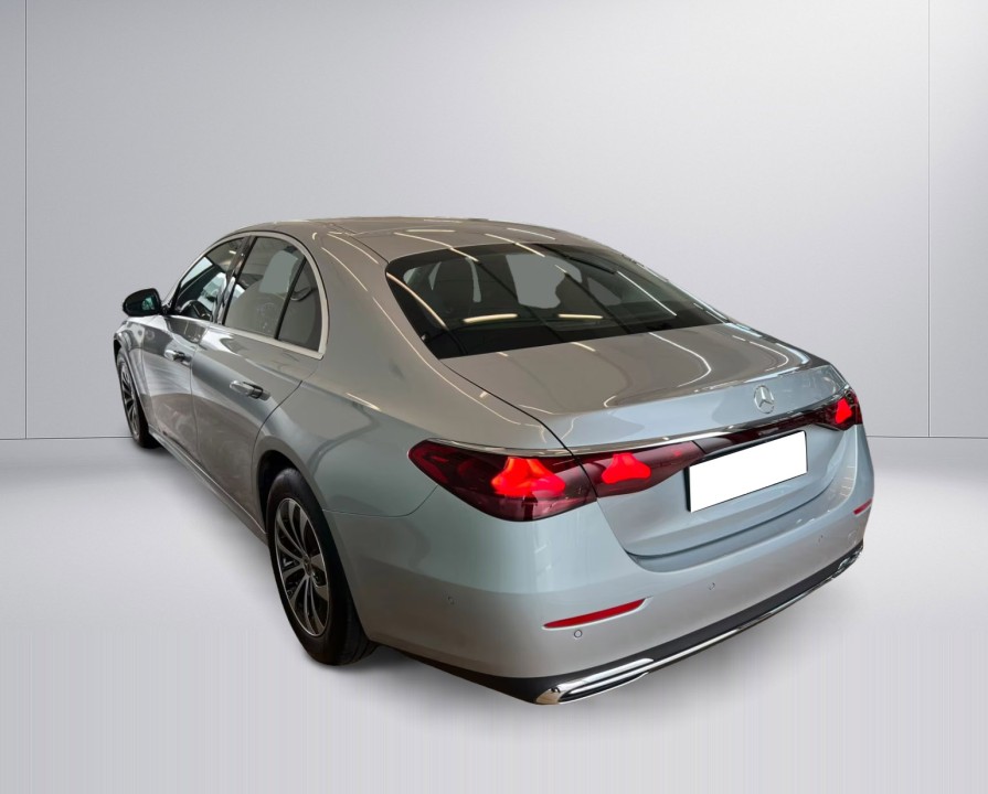 Mercedes-Benz E 200 Avantgarde (4)