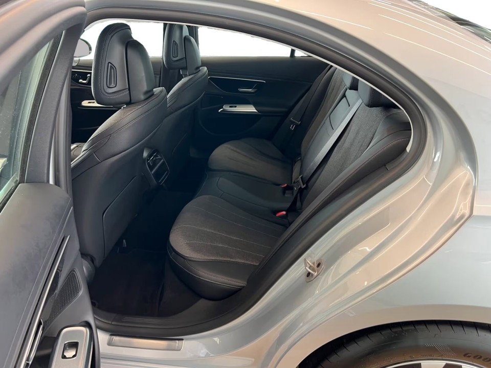 Mercedes-Benz E 200 Avantgarde - foto 7