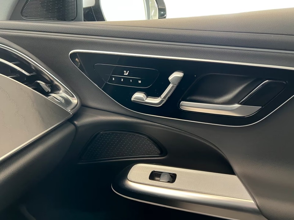 Mercedes-Benz E 200 Avantgarde - foto 15