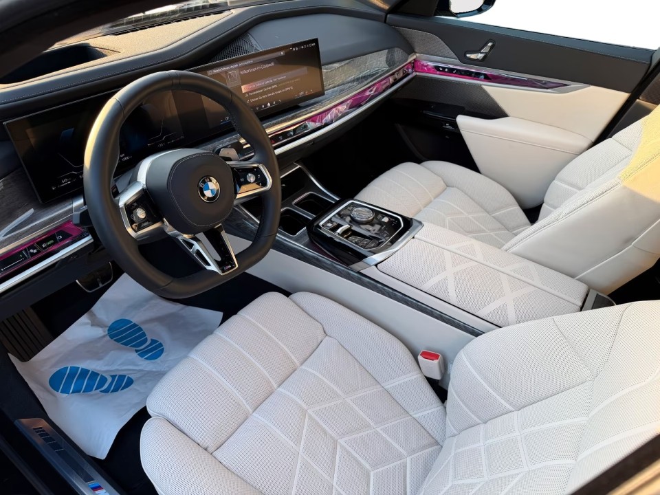 BMW Seria 7 740d xDrive M-Sport - foto 8
