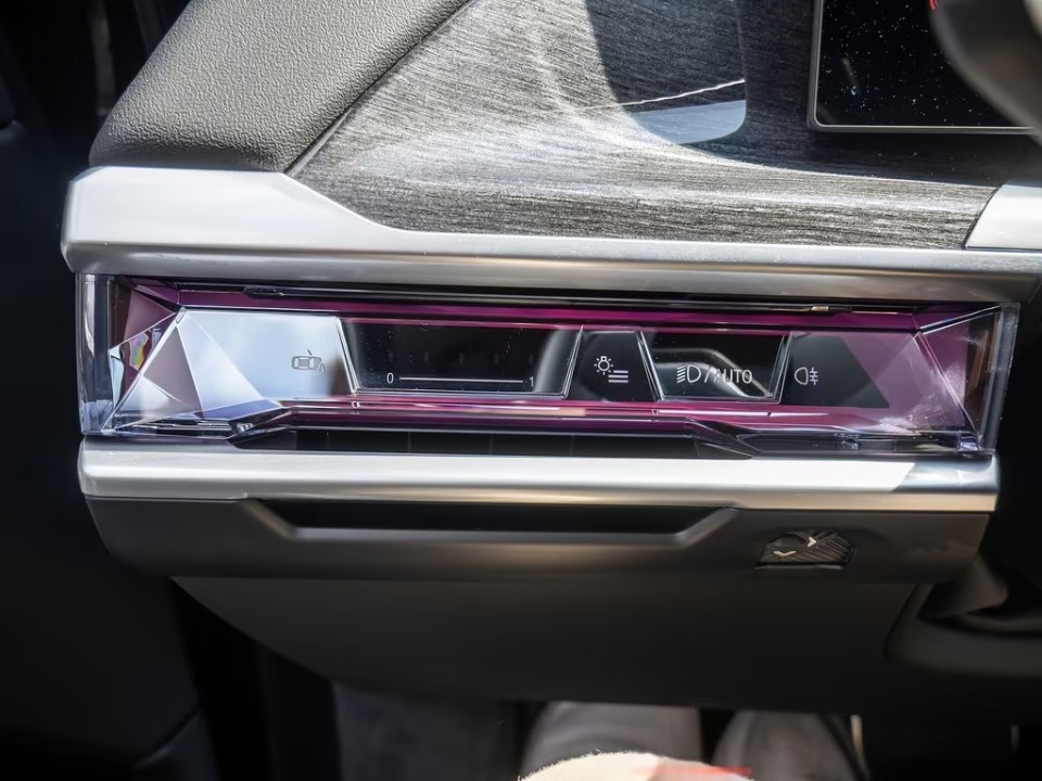 BMW Seria 7 740d xDrive M-Sport - foto 14