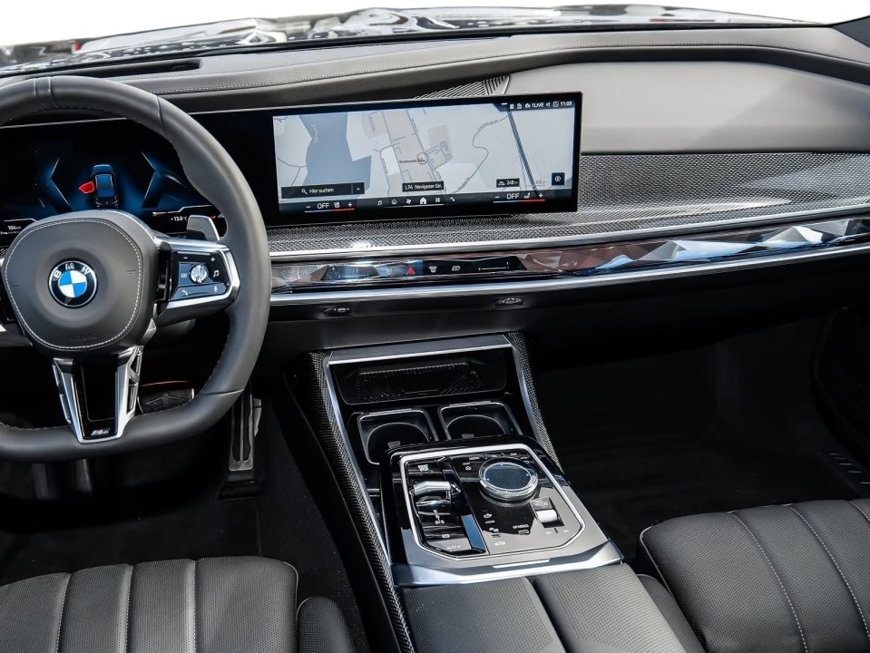 BMW Seria 7 740d xDrive M-Sport - foto 12