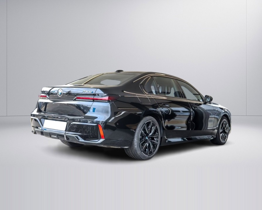 BMW Seria 7 740d xDrive M-Sport (5)