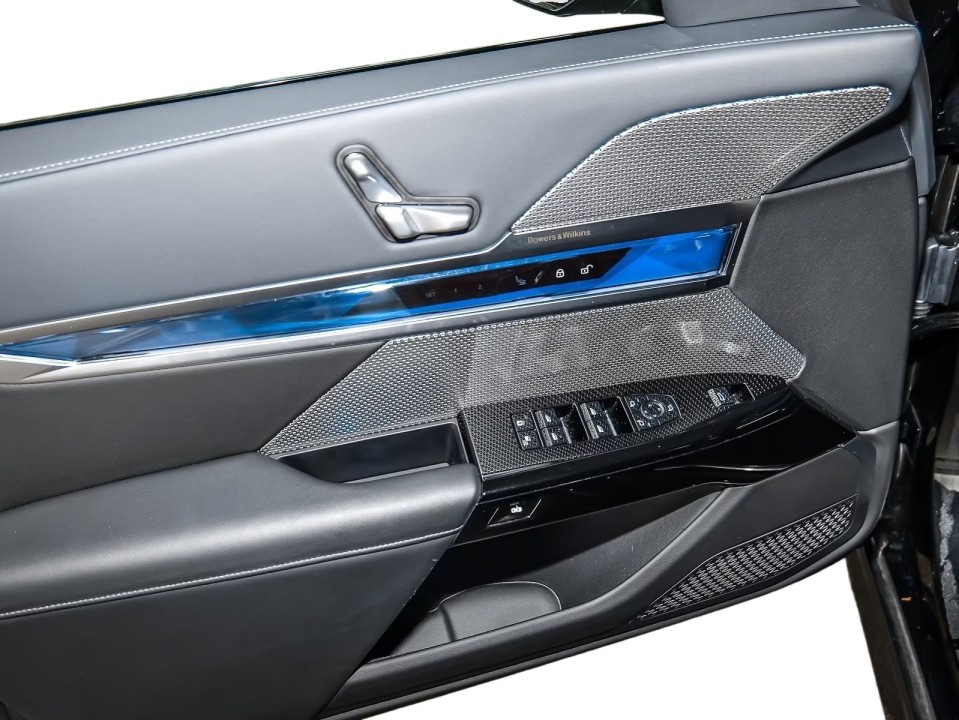 BMW Seria 7 740d xDrive M-Sport - foto 20