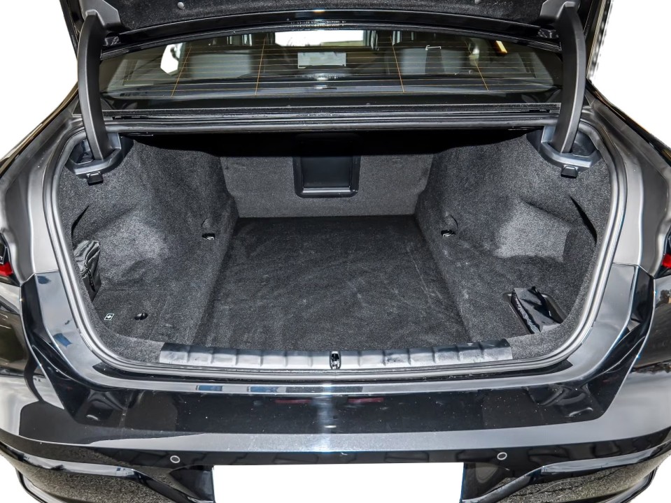 BMW Seria 7 740d xDrive M-Sport - foto 22