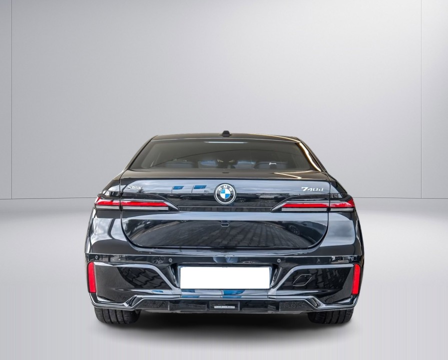 BMW Seria 7 740d xDrive M-Sport (4)