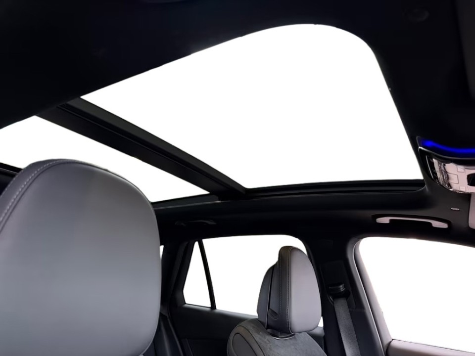 Mercedes-Benz GLC 300d 4MATIC AMG - foto 11