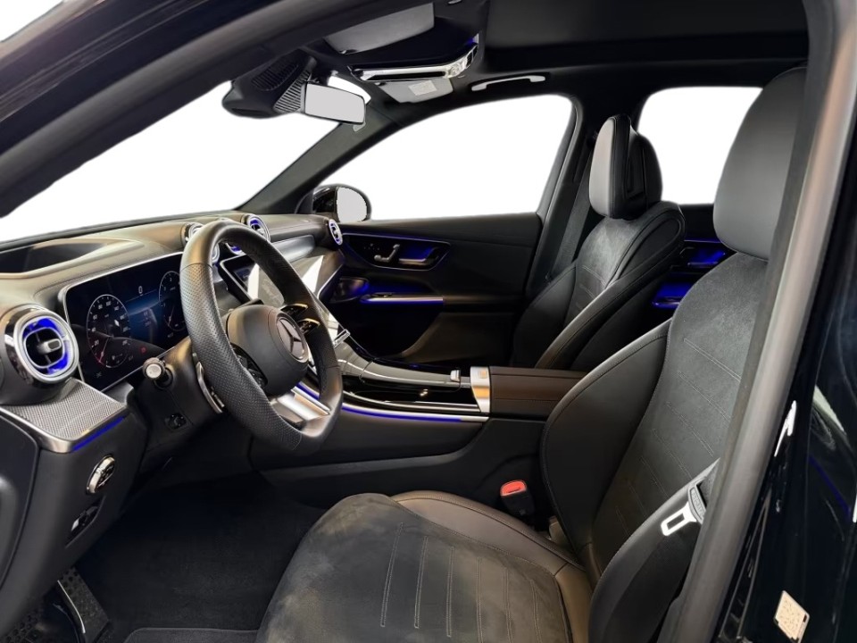 Mercedes-Benz GLC 300d 4MATIC AMG (5)