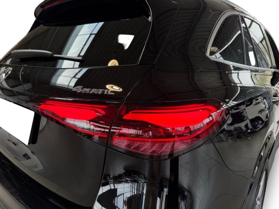 Mercedes-Benz GLC 300d 4MATIC AMG - foto 15