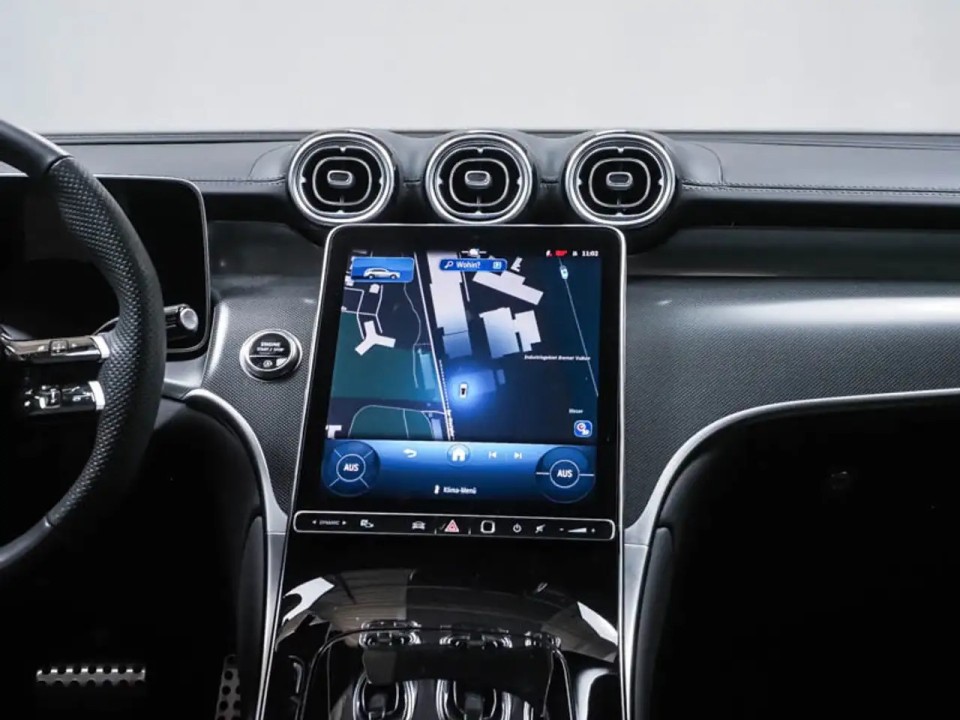 Mercedes-Benz GLC 300 4MATIC AMG - foto 6