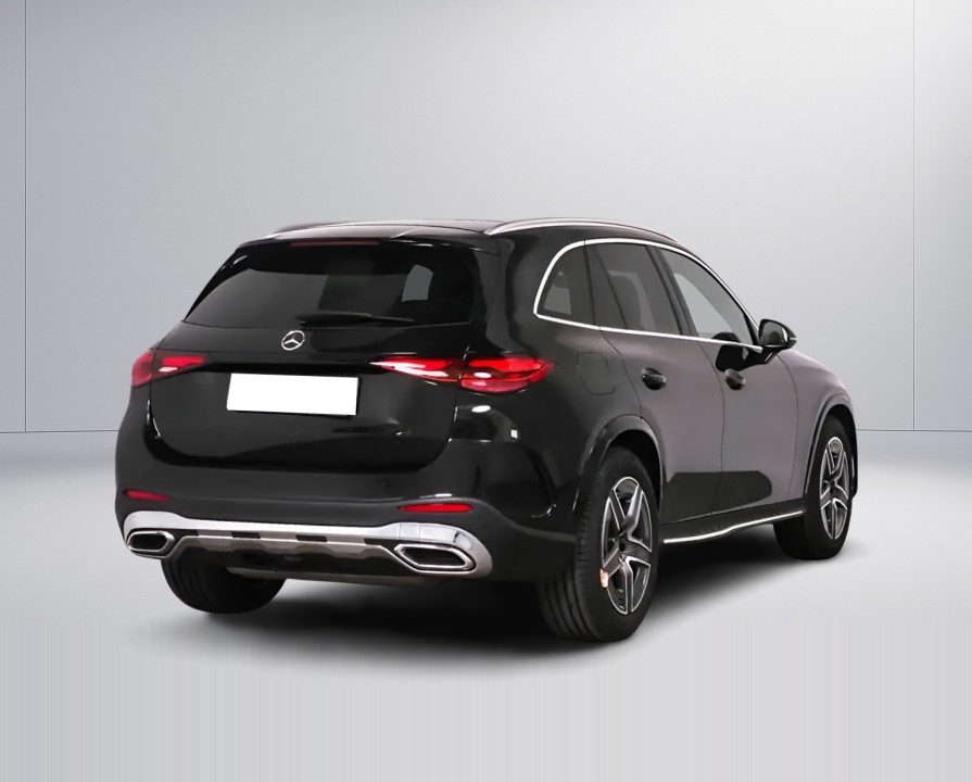 Mercedes-Benz GLC 300 4MATIC AMG (2)