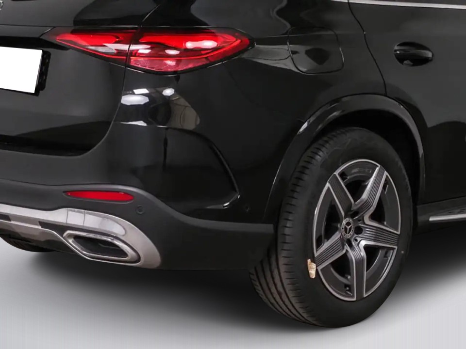 Mercedes-Benz GLC 300 4MATIC AMG - foto 10