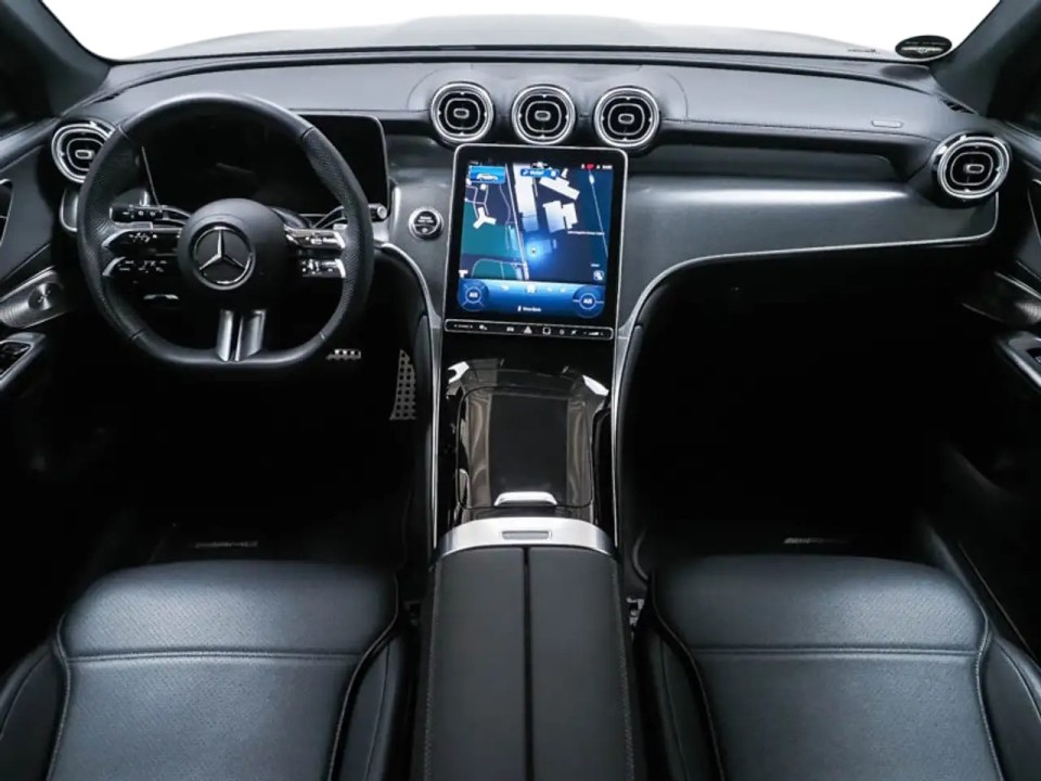 Mercedes-Benz GLC 300 4MATIC AMG (3)
