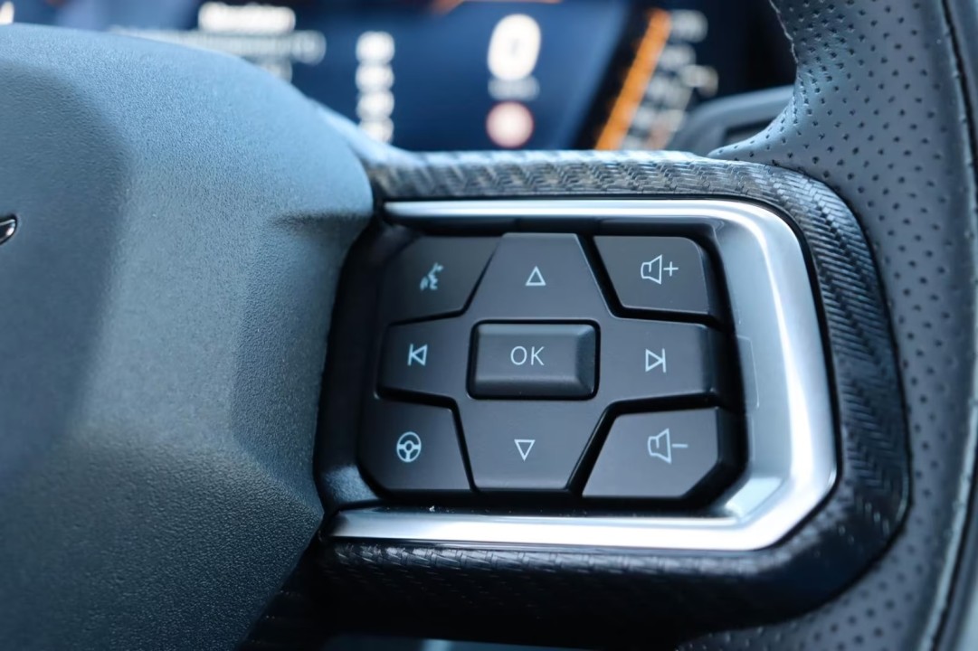 Ford Mustang - foto 14