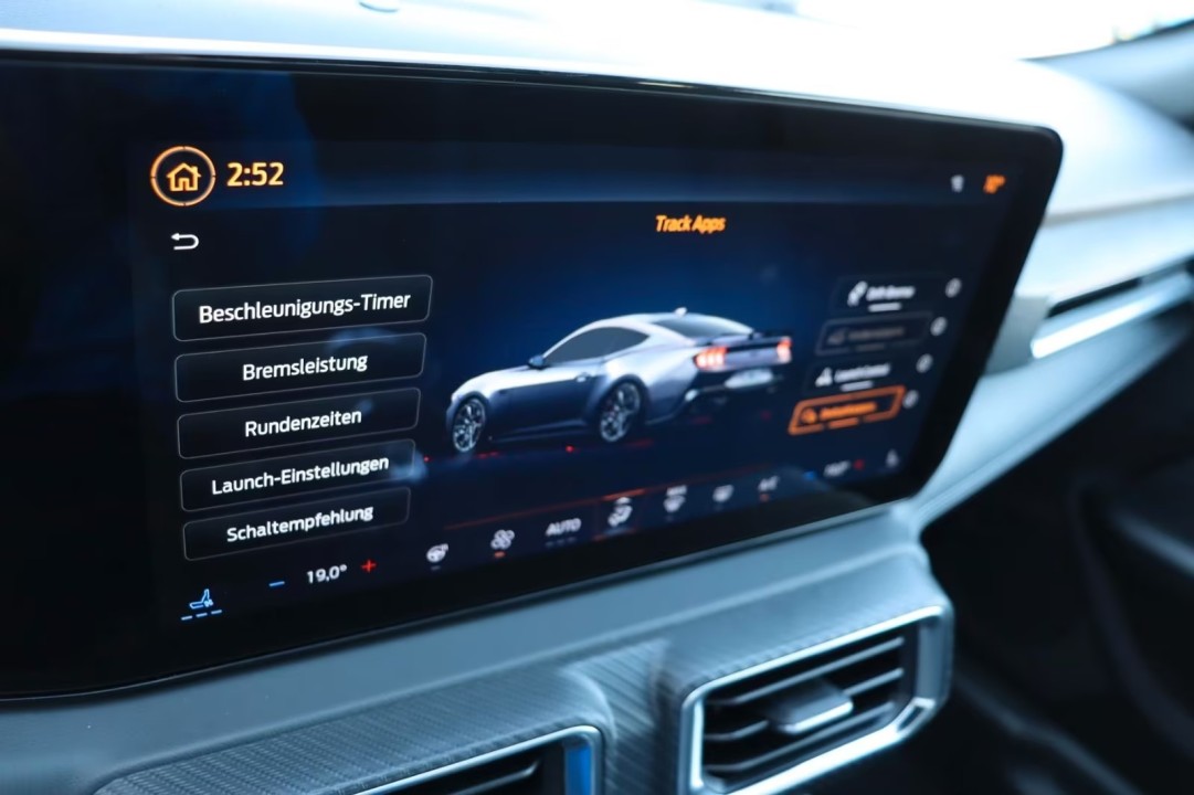 Ford Mustang - foto 20