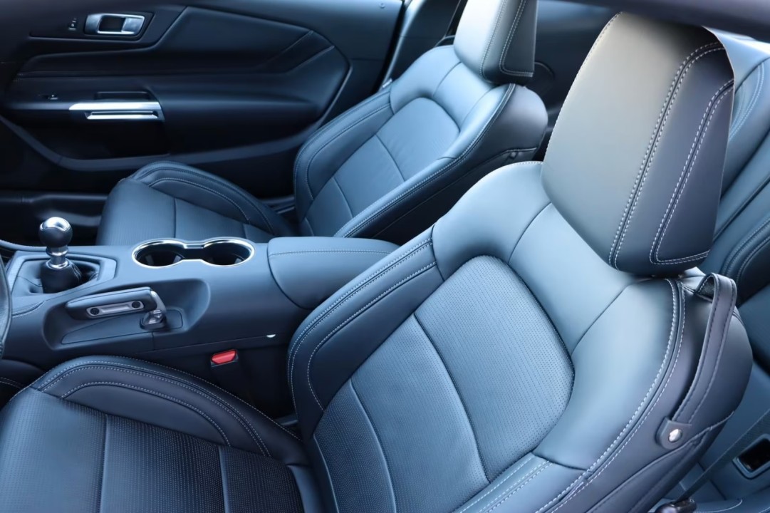 Ford Mustang - foto 39