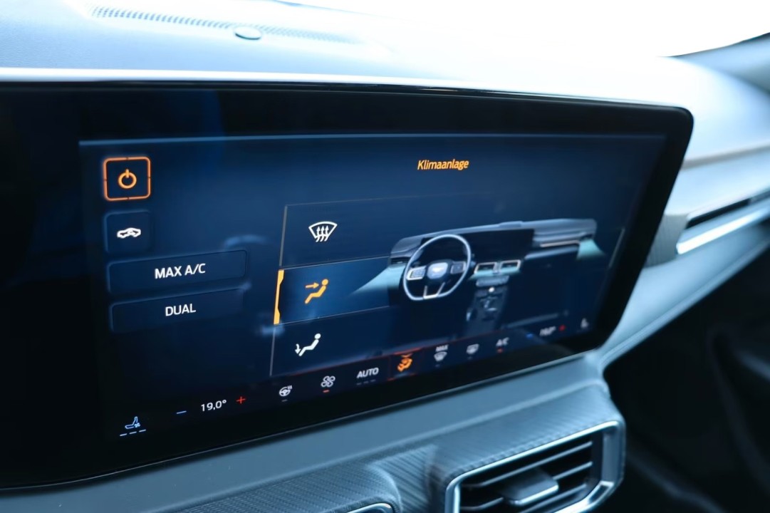 Ford Mustang - foto 24