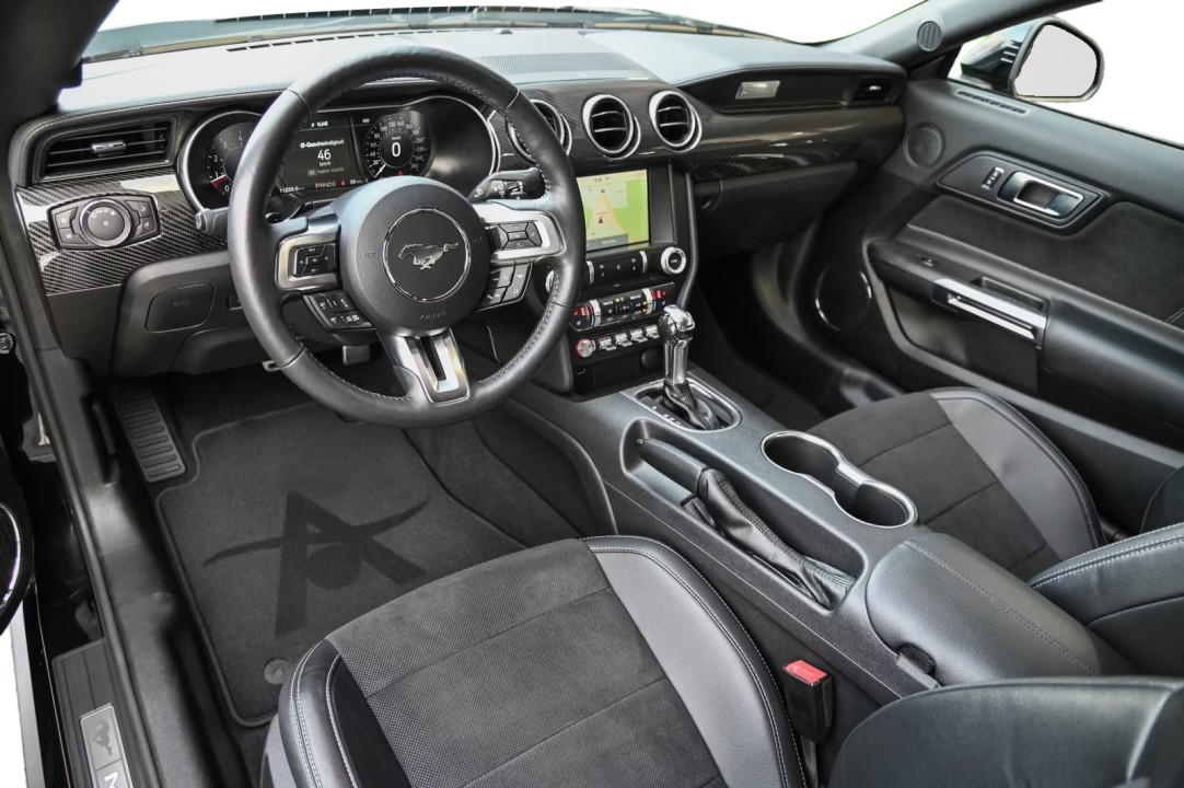 Ford Mustang - foto 15