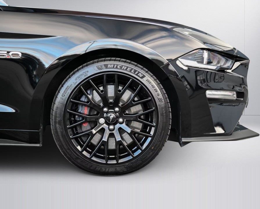 Ford Mustang - foto 32