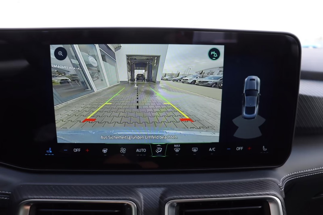 Ford Mustang V8 GT Fastback - foto 27