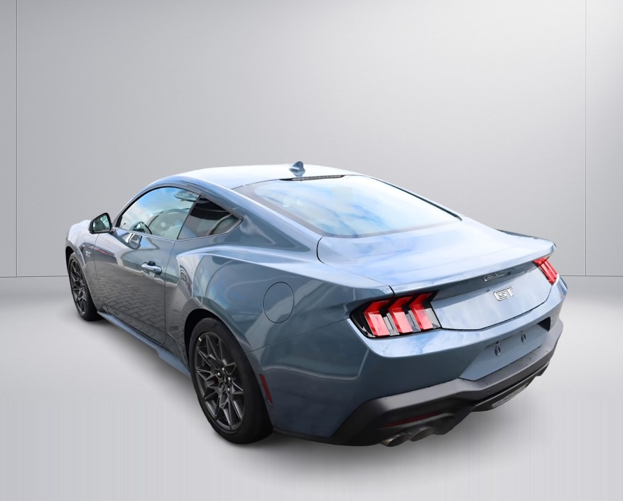 Ford Mustang V8 GT Fastback - foto 6