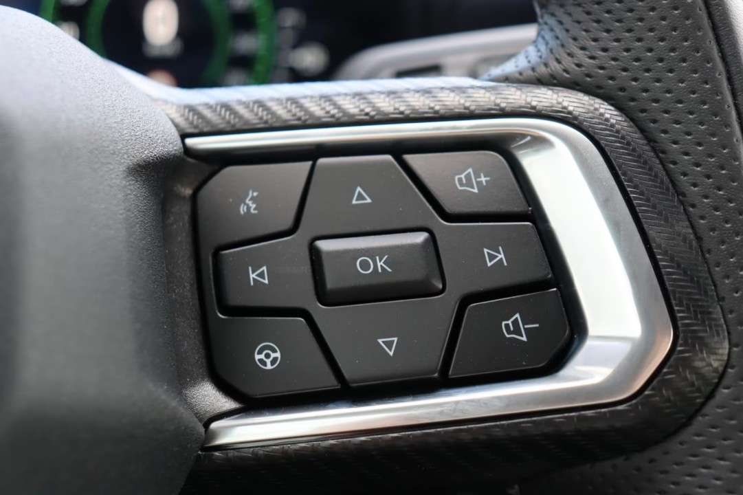 Ford Mustang V8 GT Fastback - foto 15