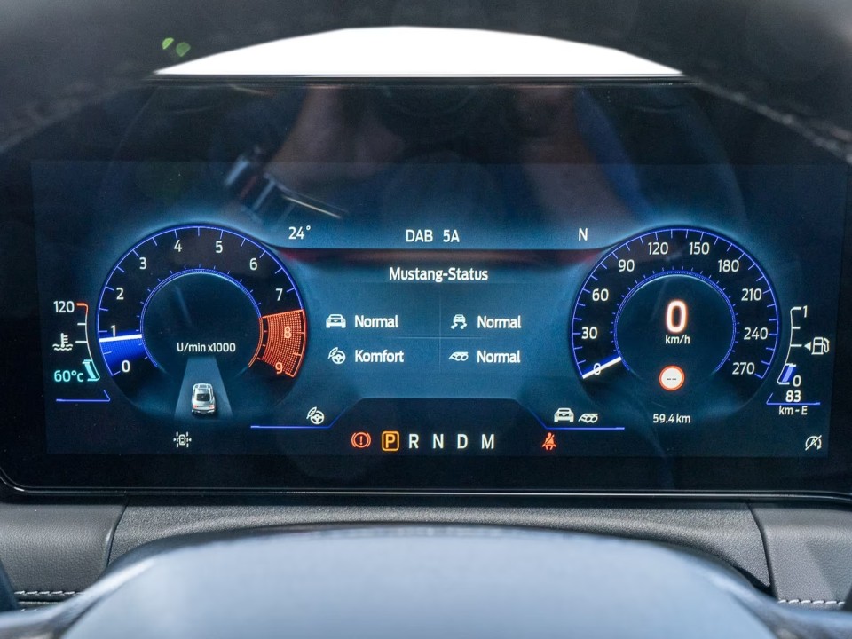 Ford Mustang GT Fastback - foto 9