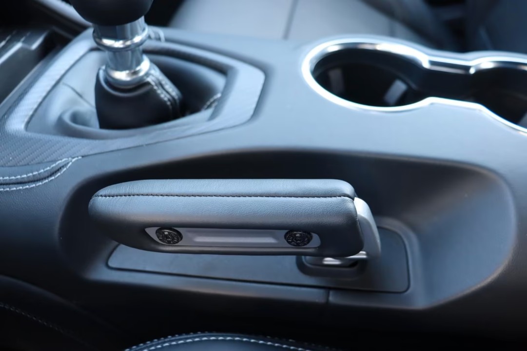 Ford Mustang - foto 18