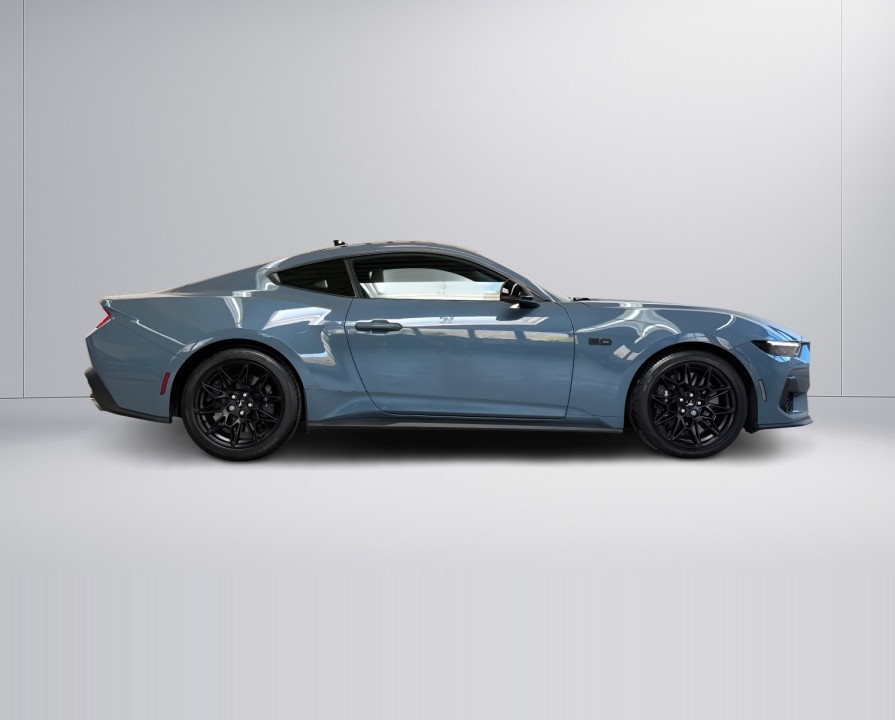 Ford Mustang Fastback (2)