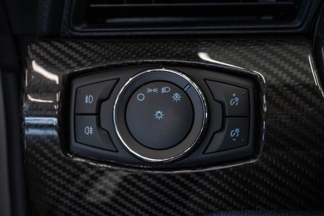 Ford Mustang GT 5.0 V8 - foto 17