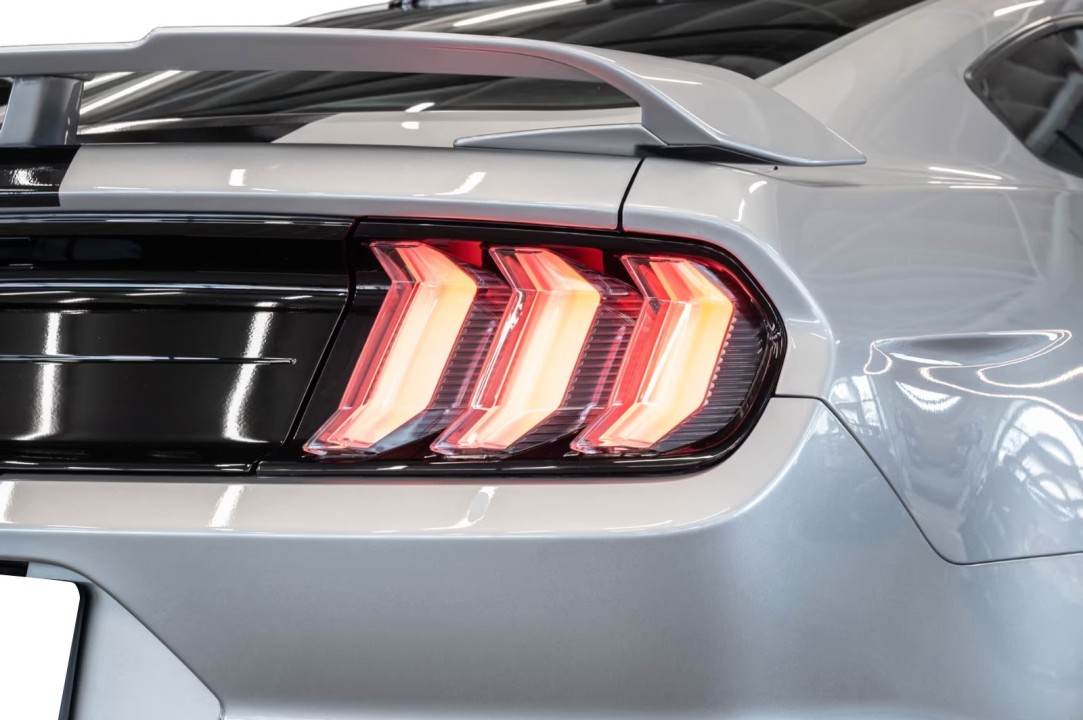 Ford Mustang GT 5.0 V8 - foto 27