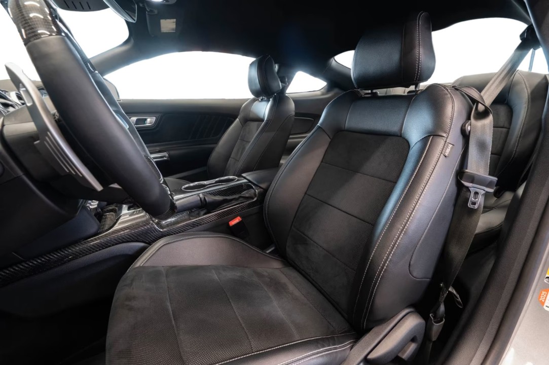 Ford Mustang GT 5.0 V8 - foto 7