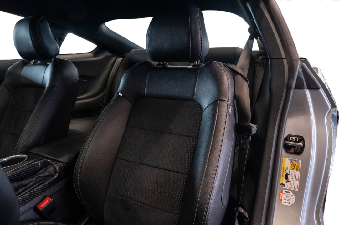 Ford Mustang GT 5.0 V8 - foto 8