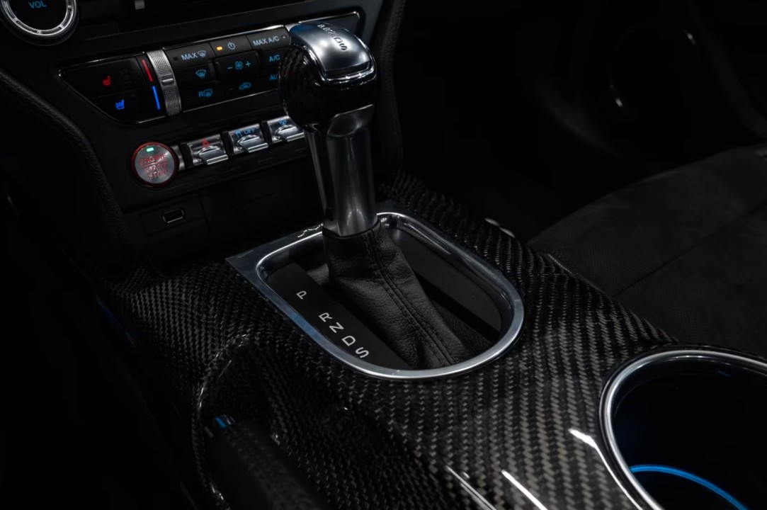 Ford Mustang GT 5.0 V8 - foto 12