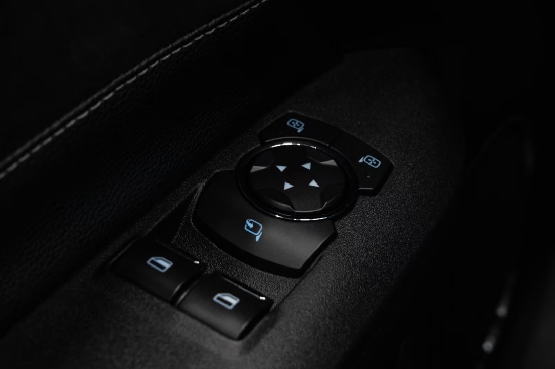 Ford Mustang GT 5.0 V8 - foto 16