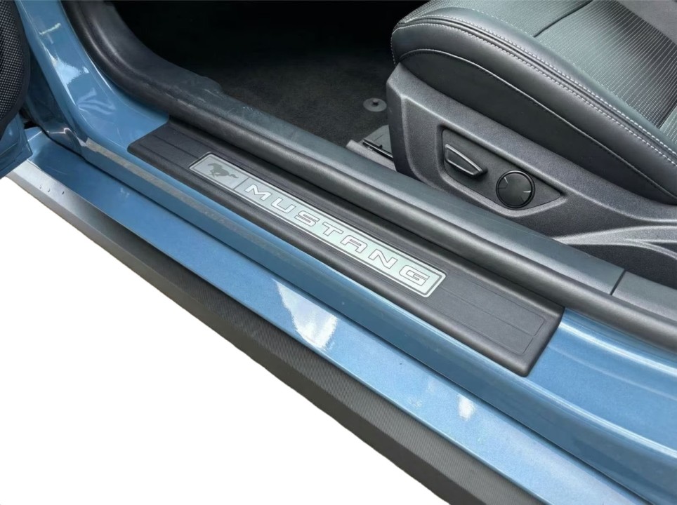 Ford Mustang GT 5.0 Fastback - foto 17