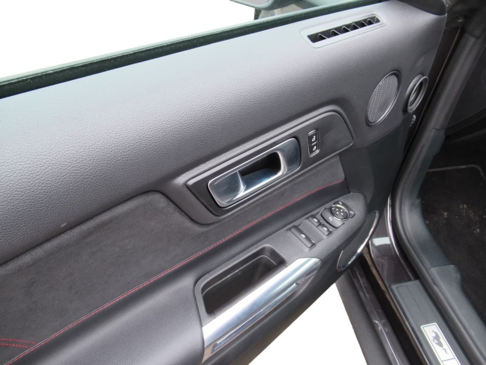 Ford Mustang GT Convertible - foto 14