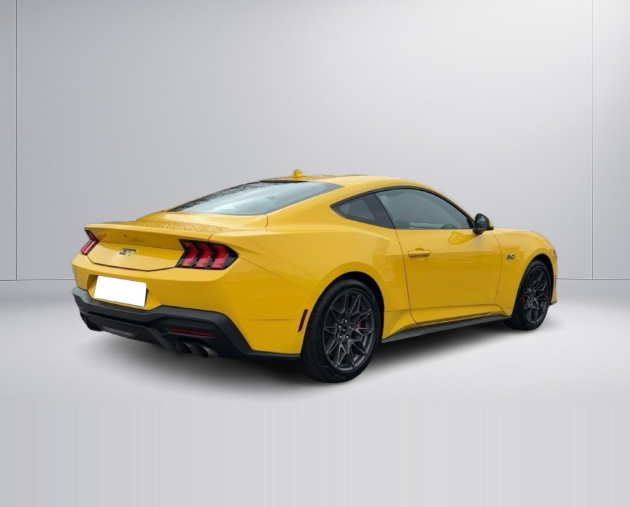 Ford Mustang GT Fastback (3)