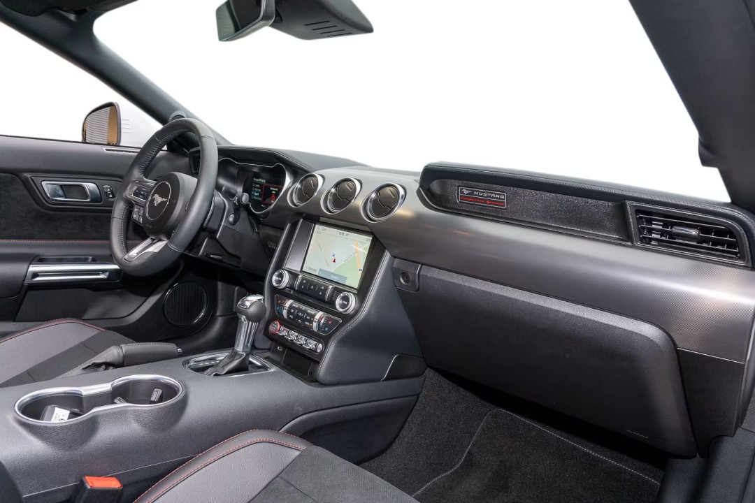 Ford Mustang GT Convertible - foto 9