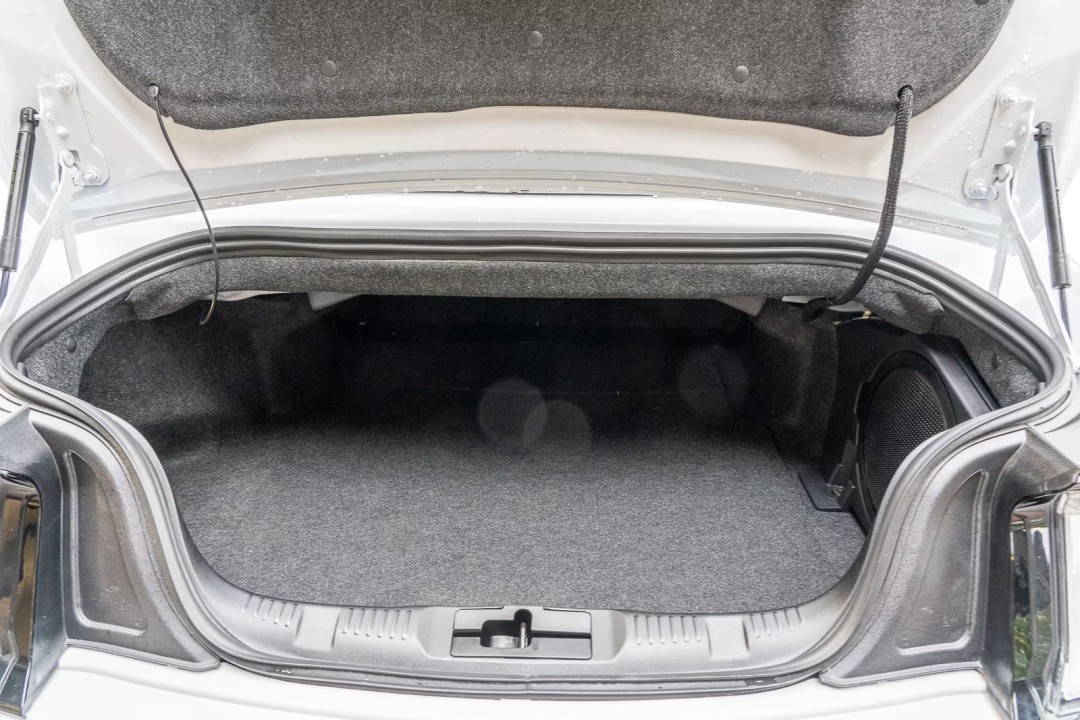 Ford Mustang GT Convertible - foto 11