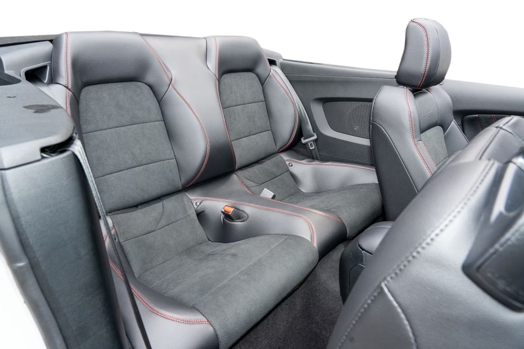 Ford Mustang GT Convertible - foto 8